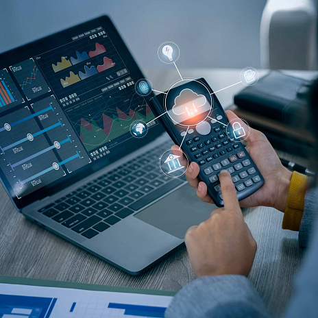 Экономия и выбор: как россияне совмещают онлайн-удобство и офлайн-уникальность